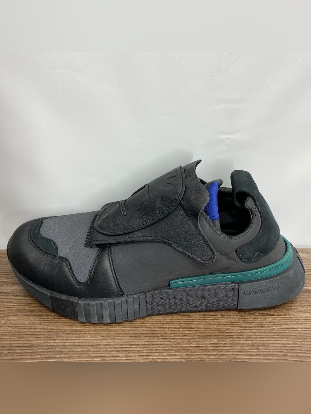 Adidas Futurepacer Core Black Carbon Men's Size 10 New Sneakers B37266